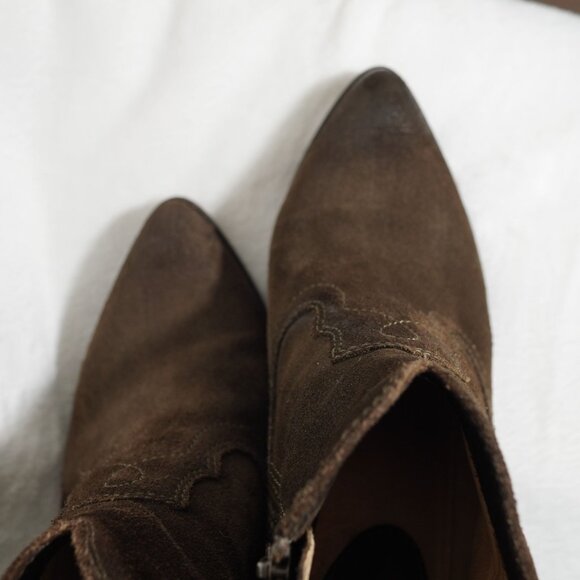 Frye Renee Seam Suede Short Boots‎ Size 8M - Picture 3 of 11